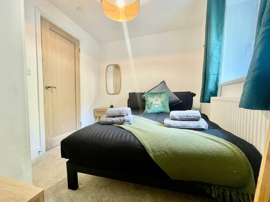Cozy & Spacious 3-bedroom By Tailored *